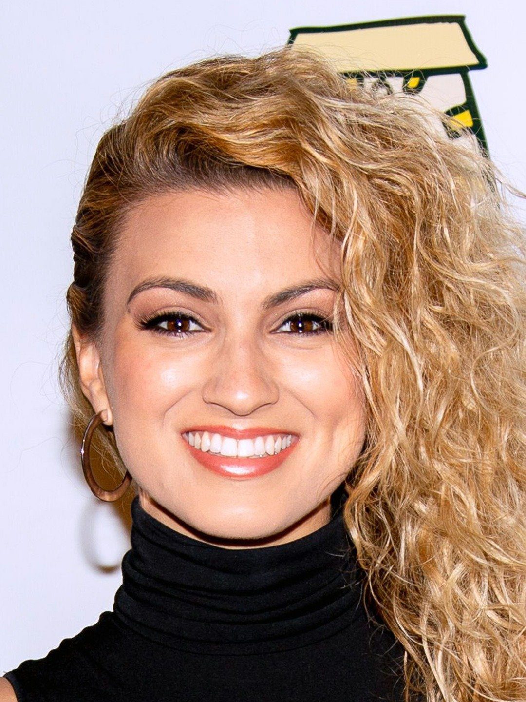 Tori Kelly